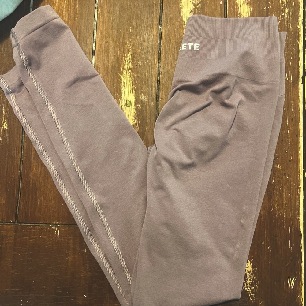 Alphalete Amplify leggings